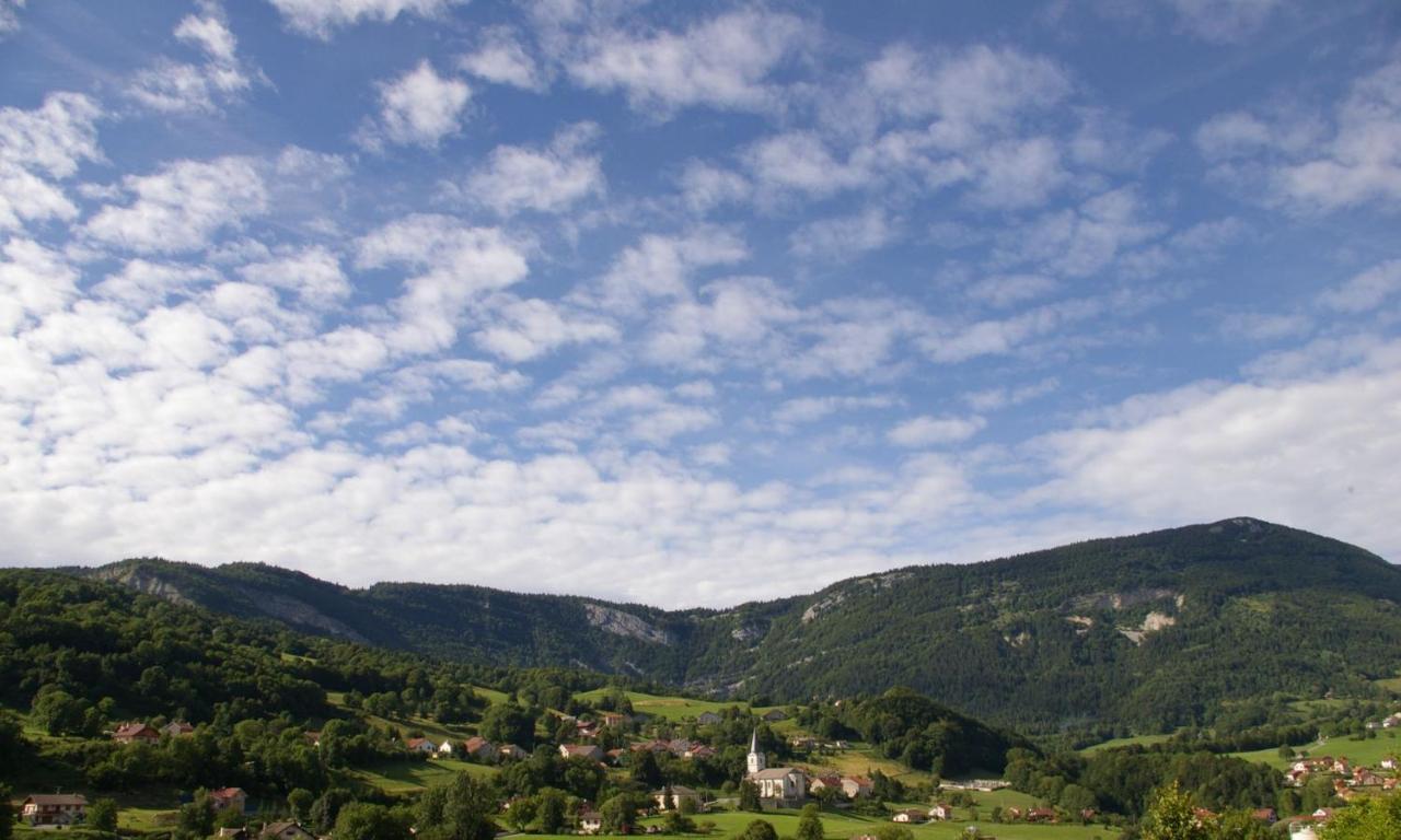 Hotel Pierre Blanche Châtillon-en-Michaille 외부 사진